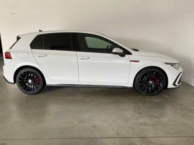 Volkswagen Golf GTI 2.0l TSI DSG NAVI+PANO+SHZ+MATRIX 04/2021-photo-2