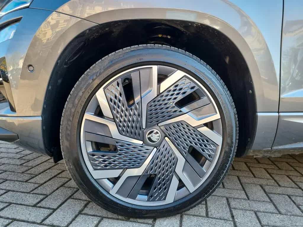 Skoda Karoq 2.0 TSI DSG 4x4 Sportline VIRTUAL PANO AHK 01/2023-photo-6