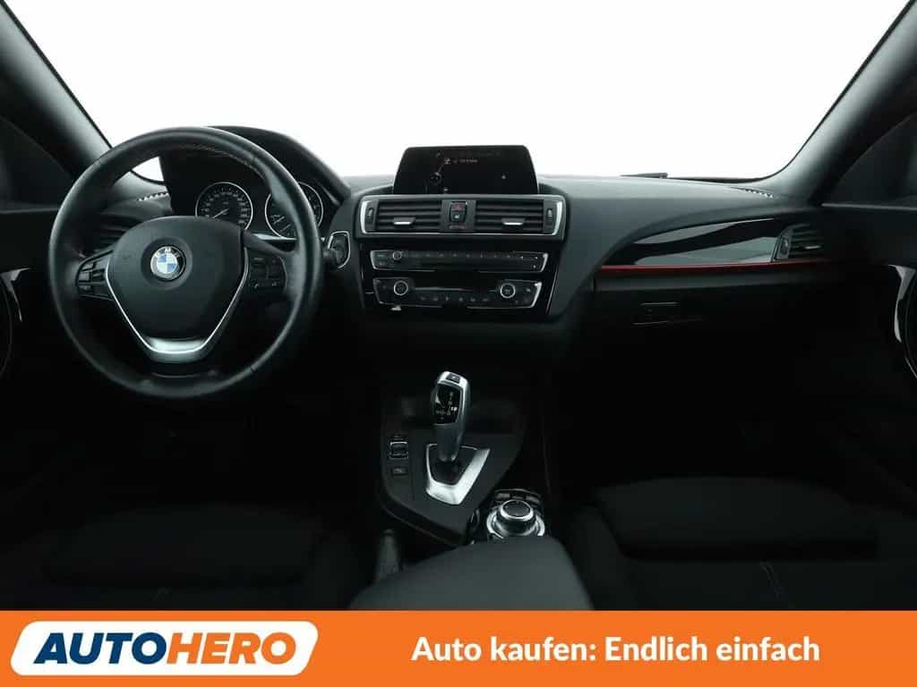 BMW 2 Series 220i Sport Line Aut.*NAVI*BI-XENON*TEMPO*PDC 08/2016-photo-11