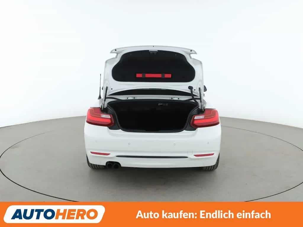BMW 2 Series 220i Sport Line Aut.*NAVI*BI-XENON*TEMPO*PDC 08/2016-photo-16