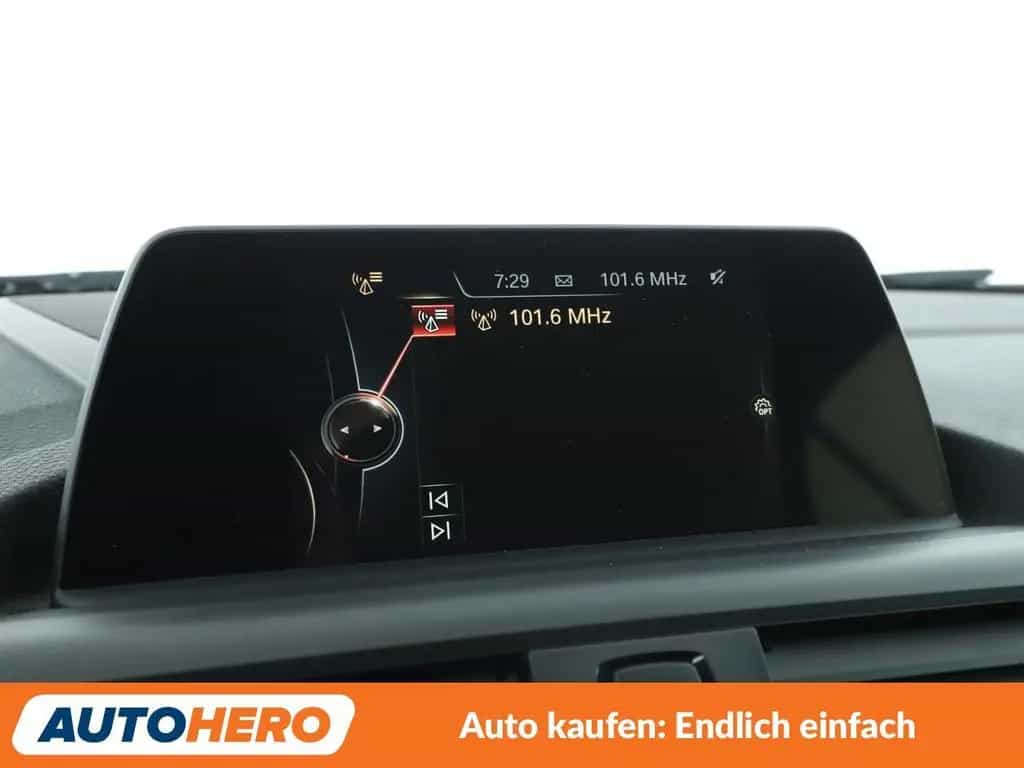 BMW 2 Series 220i Sport Line Aut.*NAVI*BI-XENON*TEMPO*PDC 08/2016-photo-20