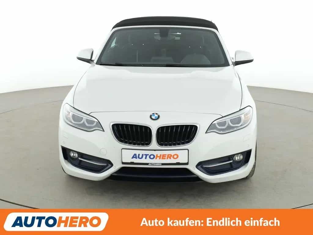 BMW 2 Series 220i Sport Line Aut.*NAVI*BI-XENON*TEMPO*PDC 08/2016-photo-8