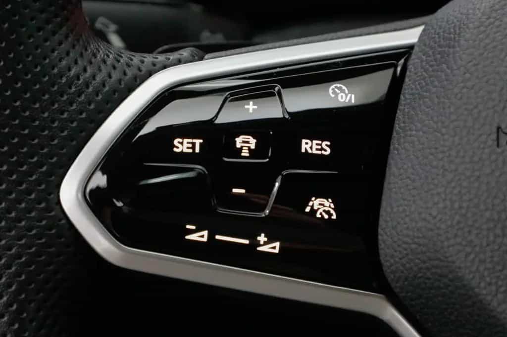 Volkswagen Golf Variant 2.0 TSI DSG R-Line AHK Navi ACC LED 09/2022-photo-23