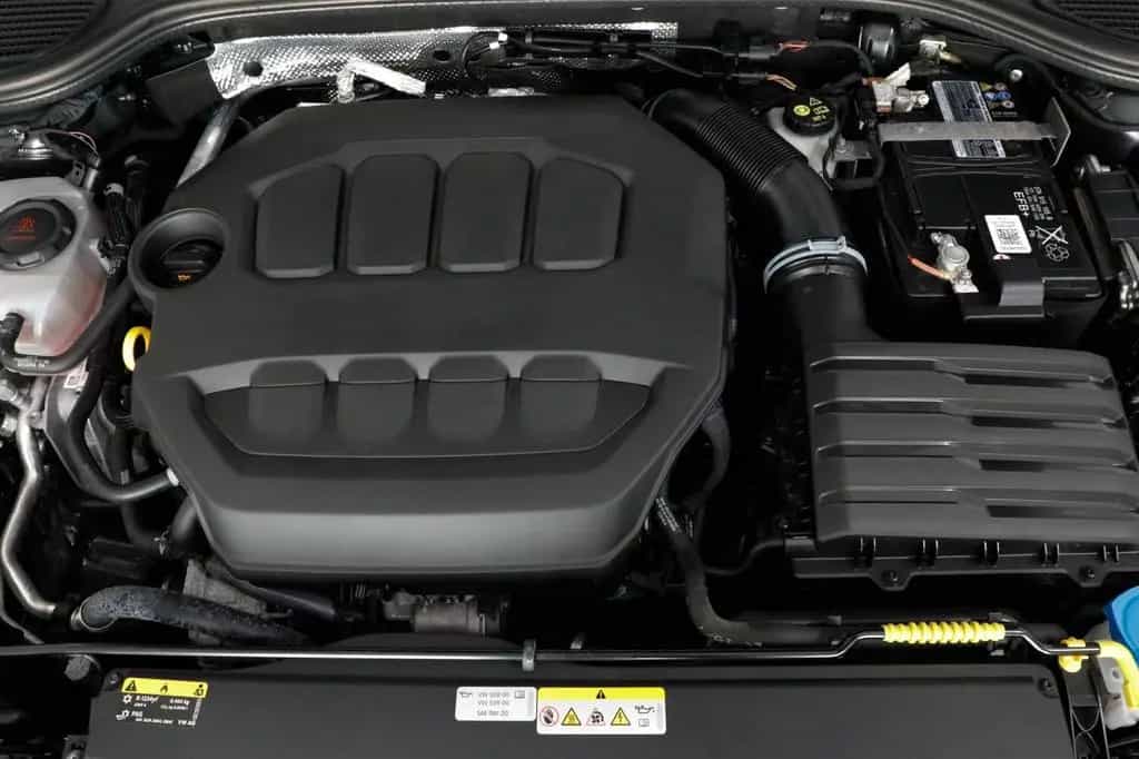 Volkswagen Golf Variant 2.0 TSI DSG R-Line AHK Navi ACC LED 09/2022-photo-28