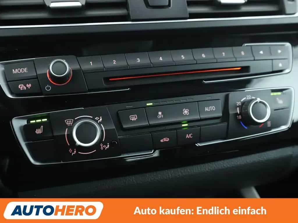 BMW 2 Series 218i Basis *LIMITER*SHZ*KLIMA*GARANTIE* 11/2016-photo-22