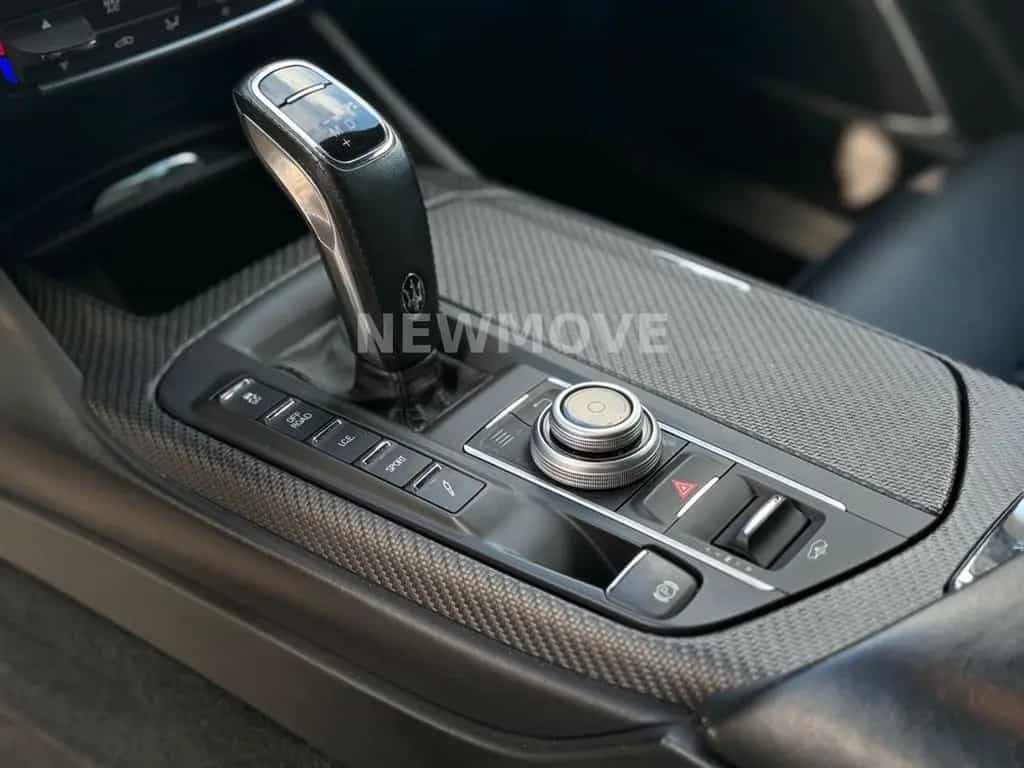 Maserati Levante GranSport 3.0 H&K Carplay Memory Keyless 04/2019-photo-25