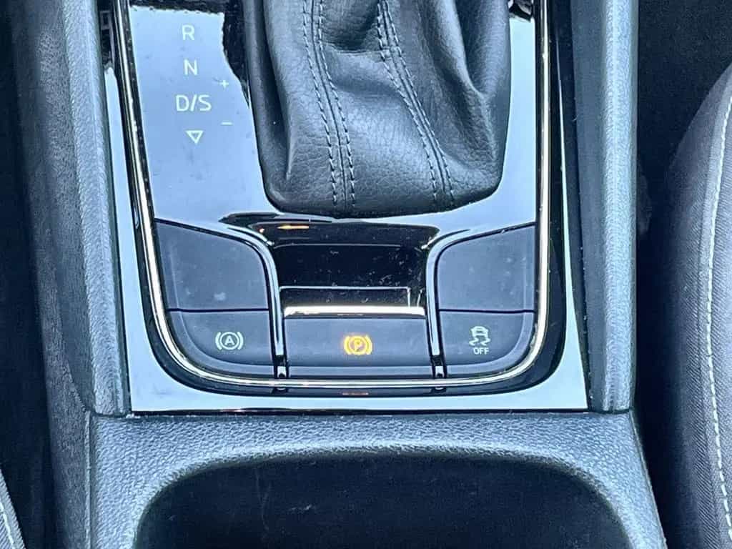 Skoda Karoq 1.0 TSI Ambition Automatik AC 06/2018-photo-28