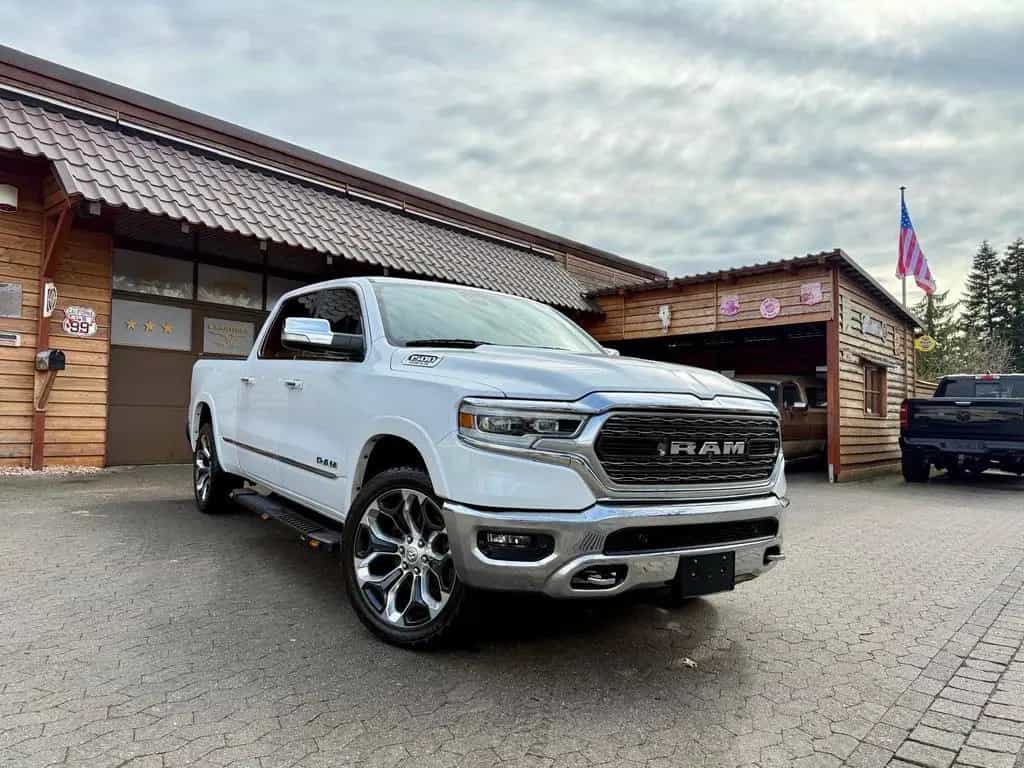 Dodge RAM LIMITED*LUFT*LONG-BED*PANO*AHK*4X4*NAVI*PDC*VOLL 12/2019-photo-12