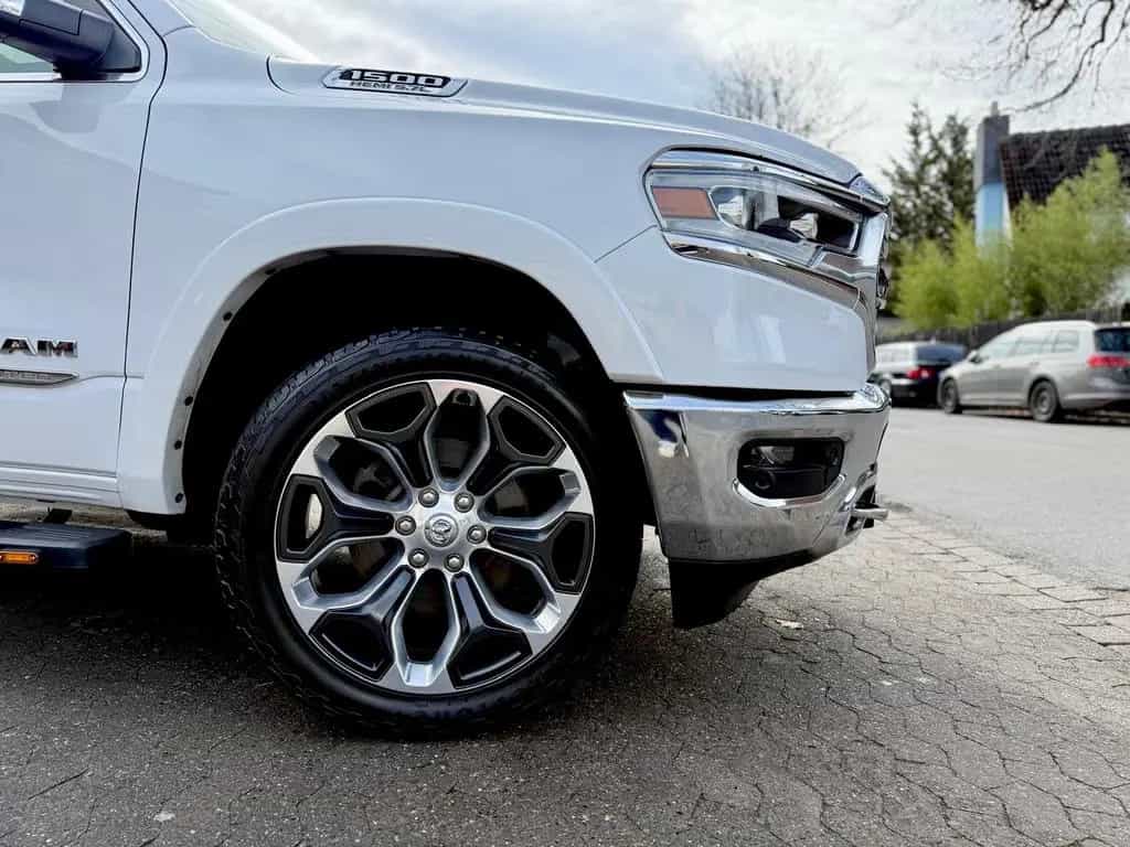 Dodge RAM LIMITED*LUFT*LONG-BED*PANO*AHK*4X4*NAVI*PDC*VOLL 12/2019-photo-16