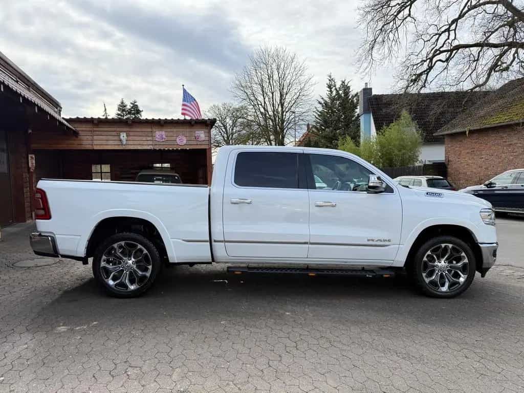Dodge RAM LIMITED*LUFT*LONG-BED*PANO*AHK*4X4*NAVI*PDC*VOLL 12/2019-photo-17