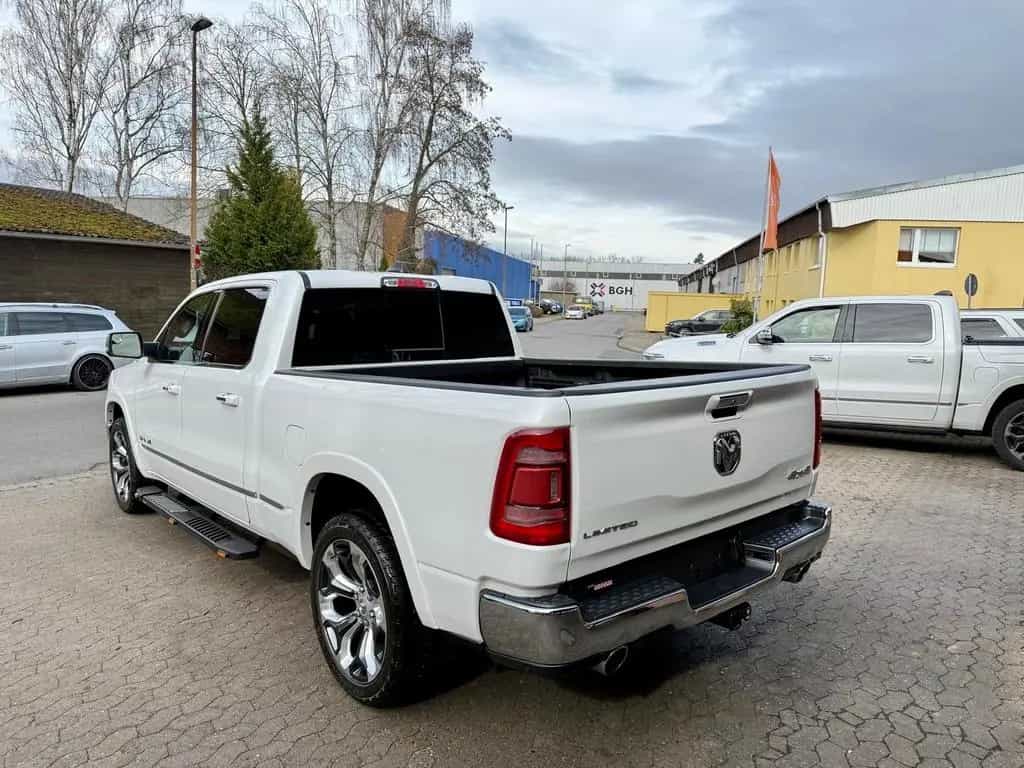 Dodge RAM LIMITED*LUFT*LONG-BED*PANO*AHK*4X4*NAVI*PDC*VOLL 12/2019-photo-25