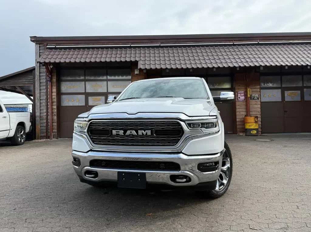 Dodge RAM LIMITED*LUFT*LONG-BED*PANO*AHK*4X4*NAVI*PDC*VOLL 12/2019-photo-4