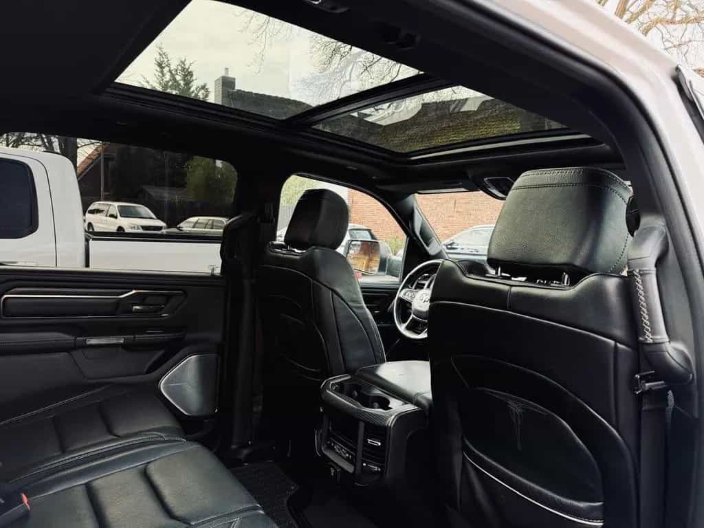 Dodge RAM LIMITED*LUFT*LONG-BED*PANO*AHK*4X4*NAVI*PDC*VOLL 12/2019-photo-40