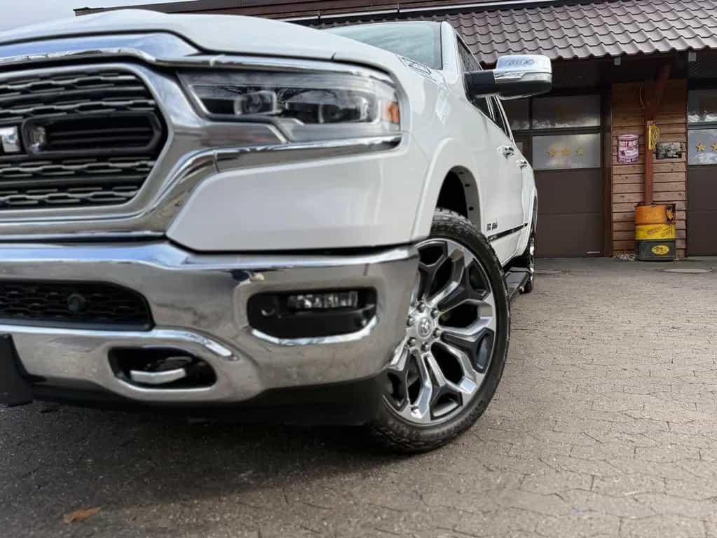 Dodge RAM LIMITED*LUFT*LONG-BED*PANO*AHK*4X4*NAVI*PDC*VOLL 12/2019-photo-5
