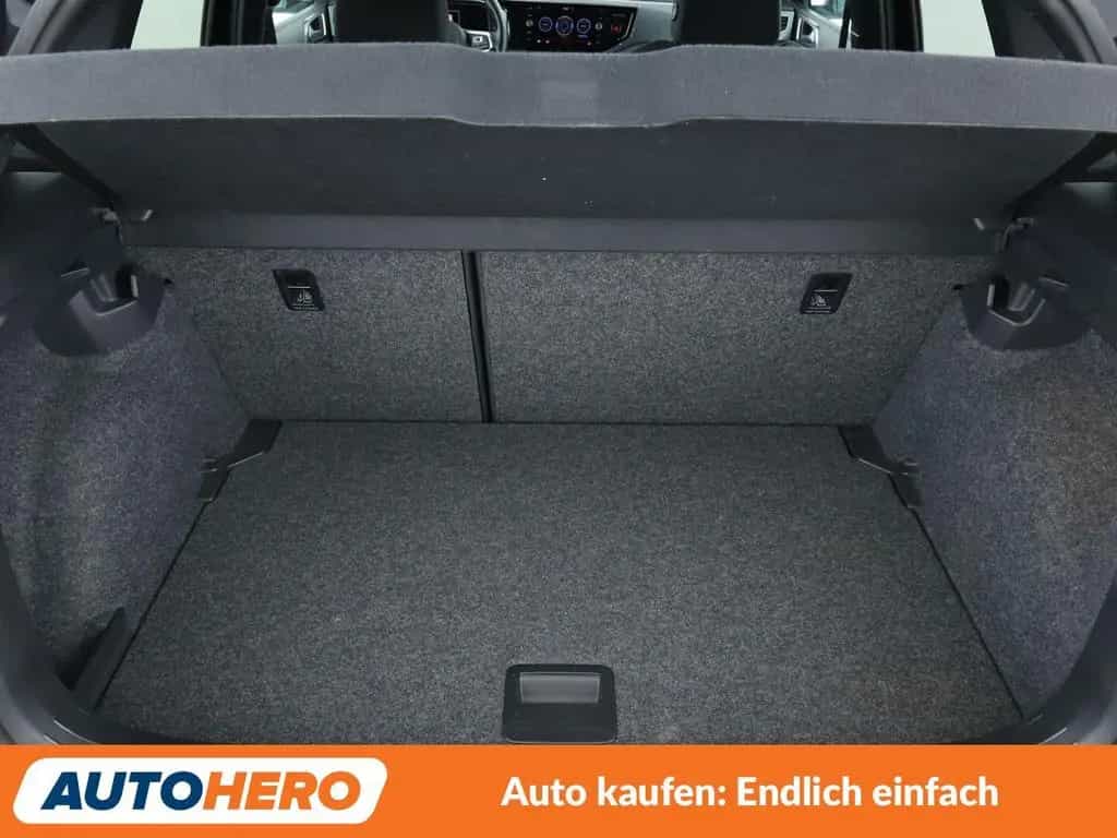 Volkswagen Polo 2.0 TSI GTI Aut.*NAVI*LED*PDC*ACC*SHZ*KLIMA 04/2019-photo-17