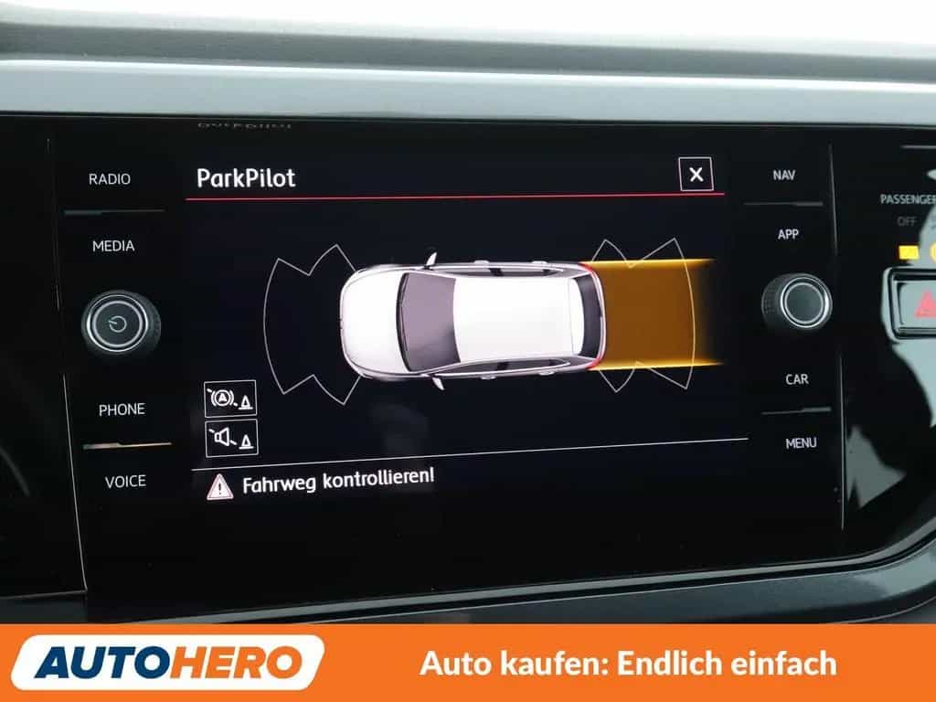 Volkswagen Polo 2.0 TSI GTI Aut.*NAVI*LED*PDC*ACC*SHZ*KLIMA 04/2019-photo-21
