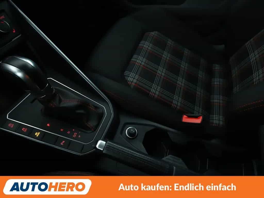 Volkswagen Polo 2.0 TSI GTI Aut.*NAVI*LED*PDC*ACC*SHZ*KLIMA 04/2019-photo-23