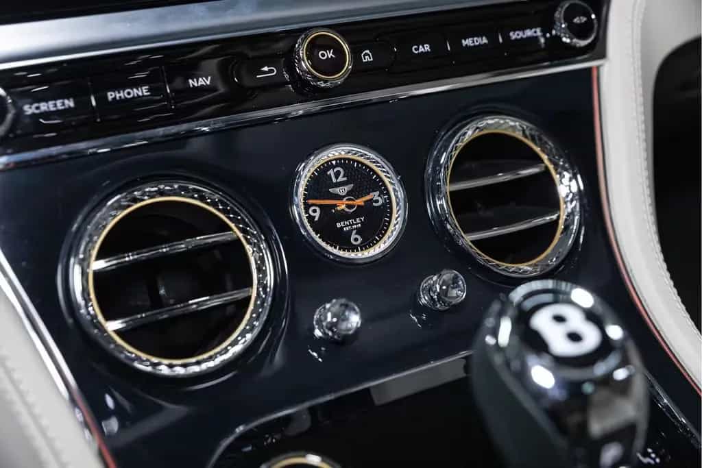 Bentley Continental GT V8 |Touring|Comfort Seat|Rotating 09/2021-photo-21