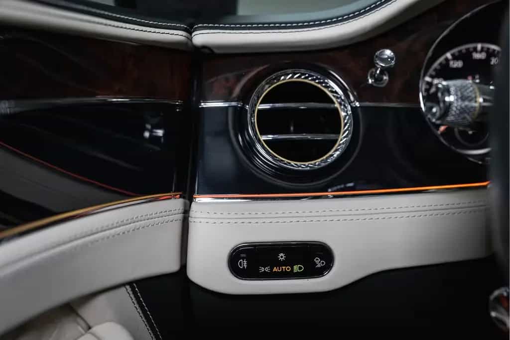 Bentley Continental GT V8 |Touring|Comfort Seat|Rotating 09/2021-photo-22
