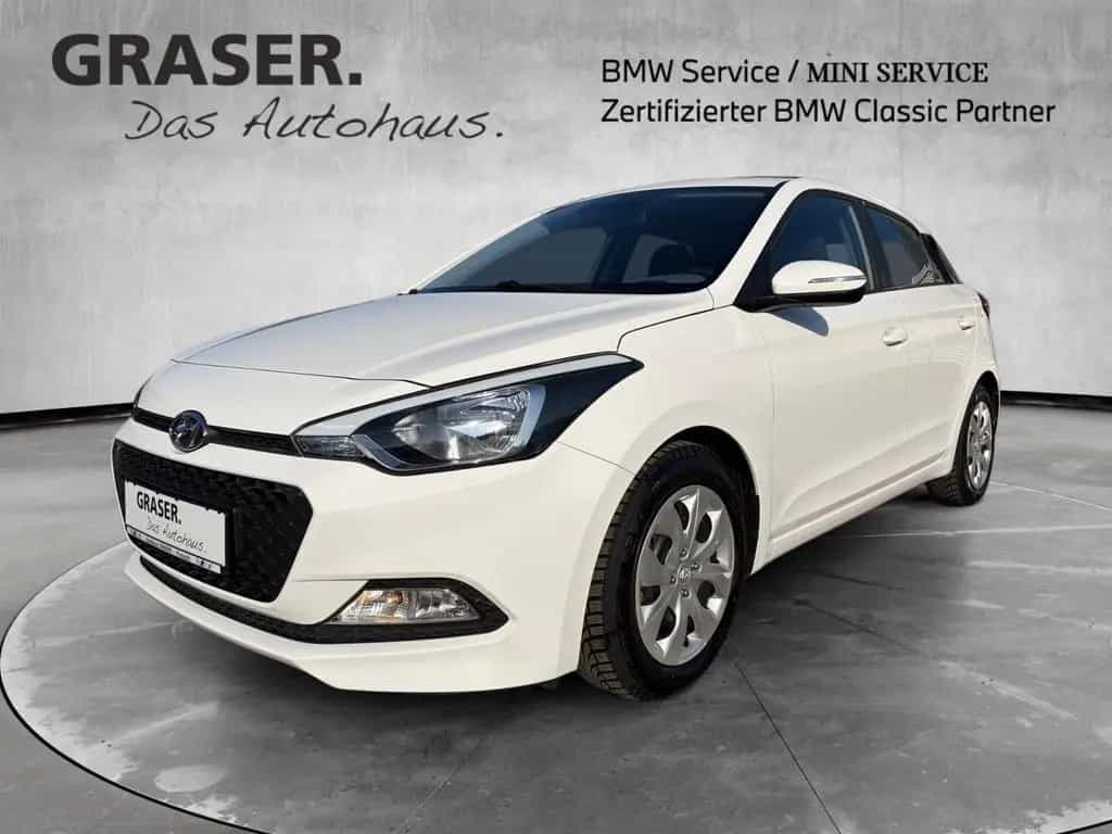 Hyundai i20 1.4 Trend Bluetooth Shz Tempomat USB Einpark 12/2017-photo-0