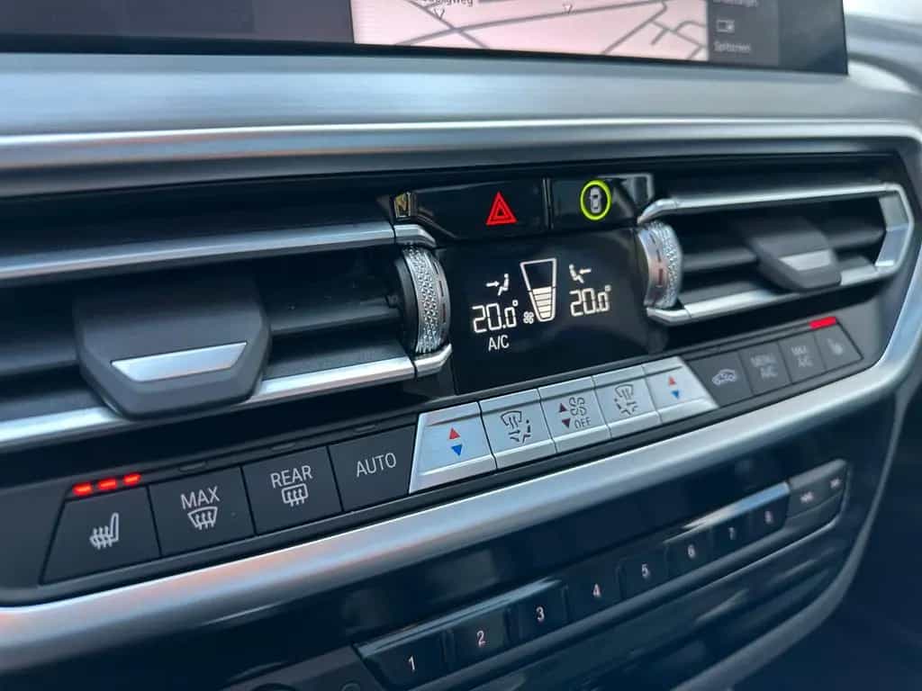 BMW X3 20i xDrive ACC PANORAMA LEDER KAMERA AHK 20" 02/2023-photo-23
