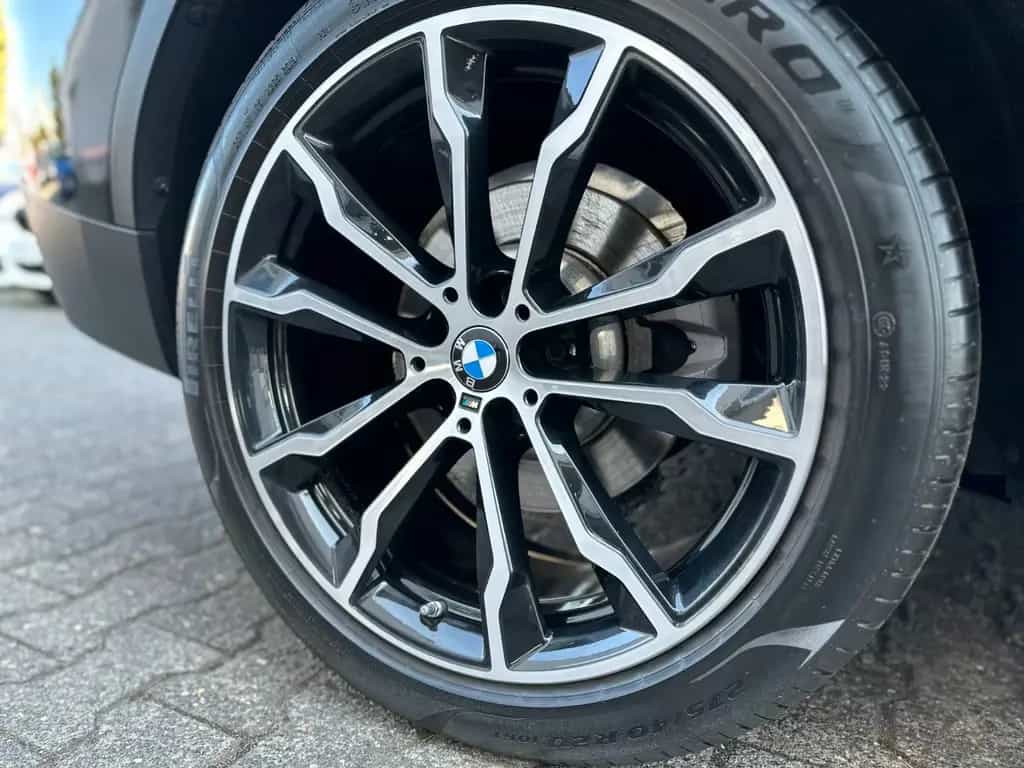 BMW X3 20i xDrive ACC PANORAMA LEDER KAMERA AHK 20" 02/2023-photo-8