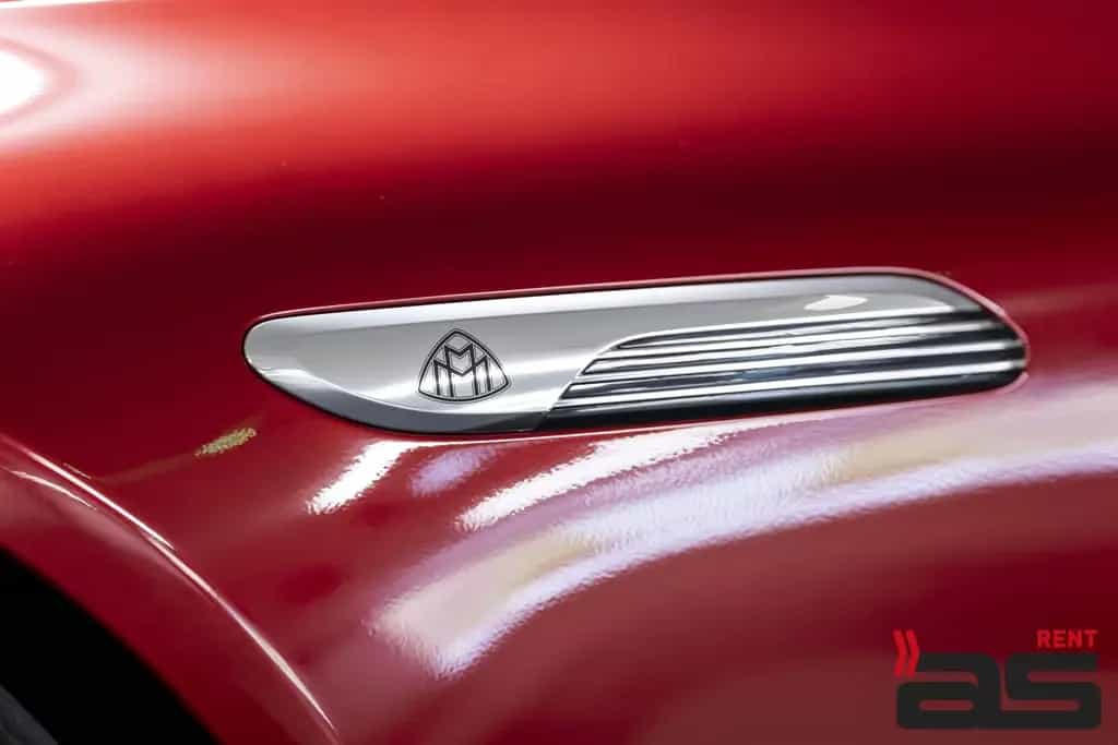 Maybach SL 680 4M Monogram Series Hood with Maybach Logo 03/2026-photo-10