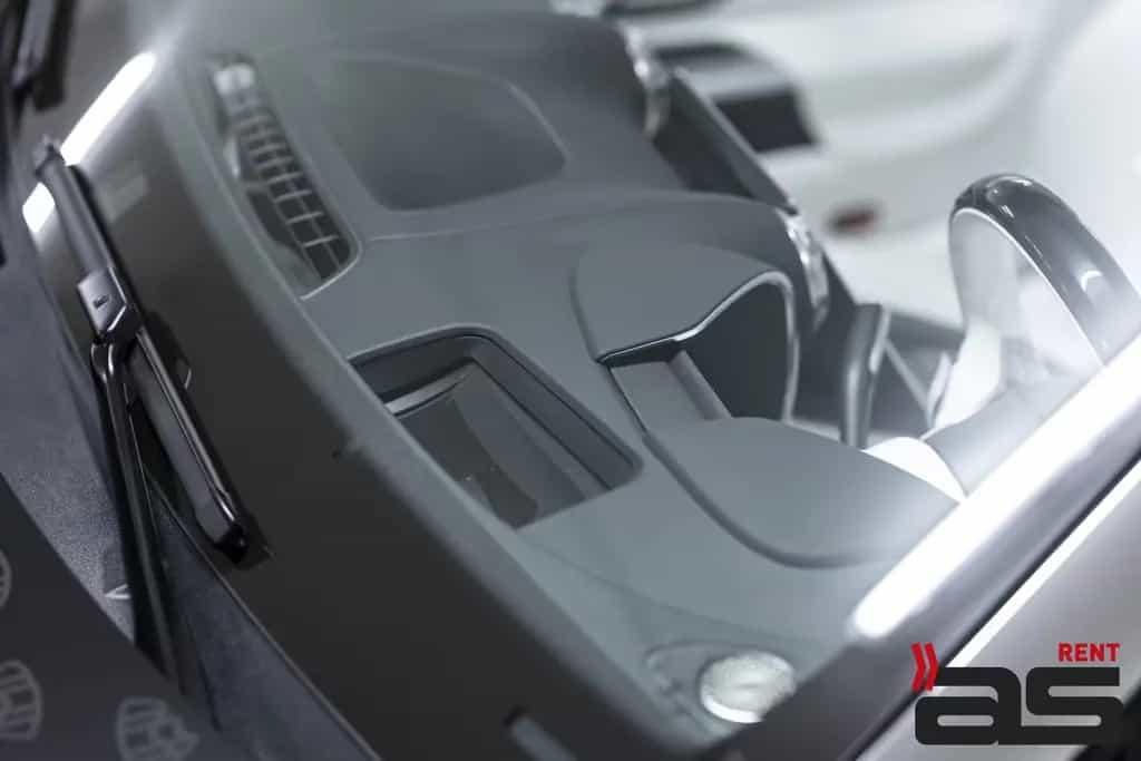 Maybach SL 680 4M Monogram Series Hood with Maybach Logo 03/2026-photo-11