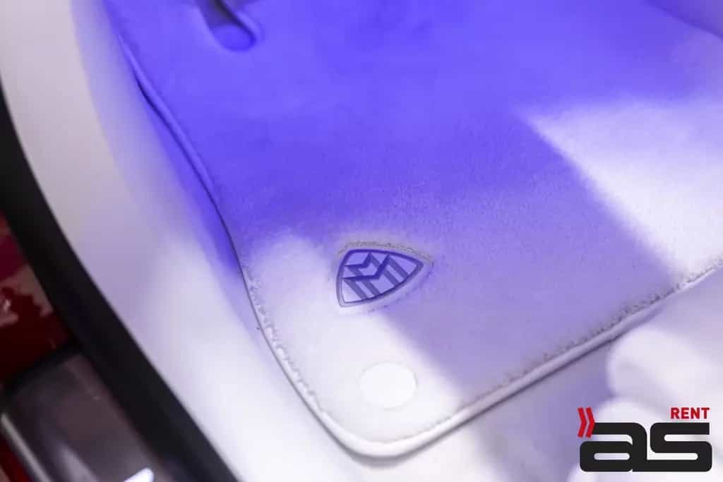 Maybach SL 680 4M Monogram Series Hood with Maybach Logo 03/2026-photo-22