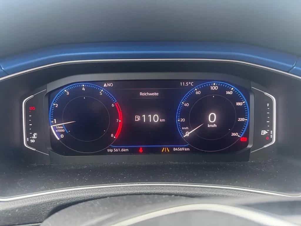 Volkswagen T-Roc Style 1.5 TSI Navi Climatronic Sitzheizung 04/2019-photo-18