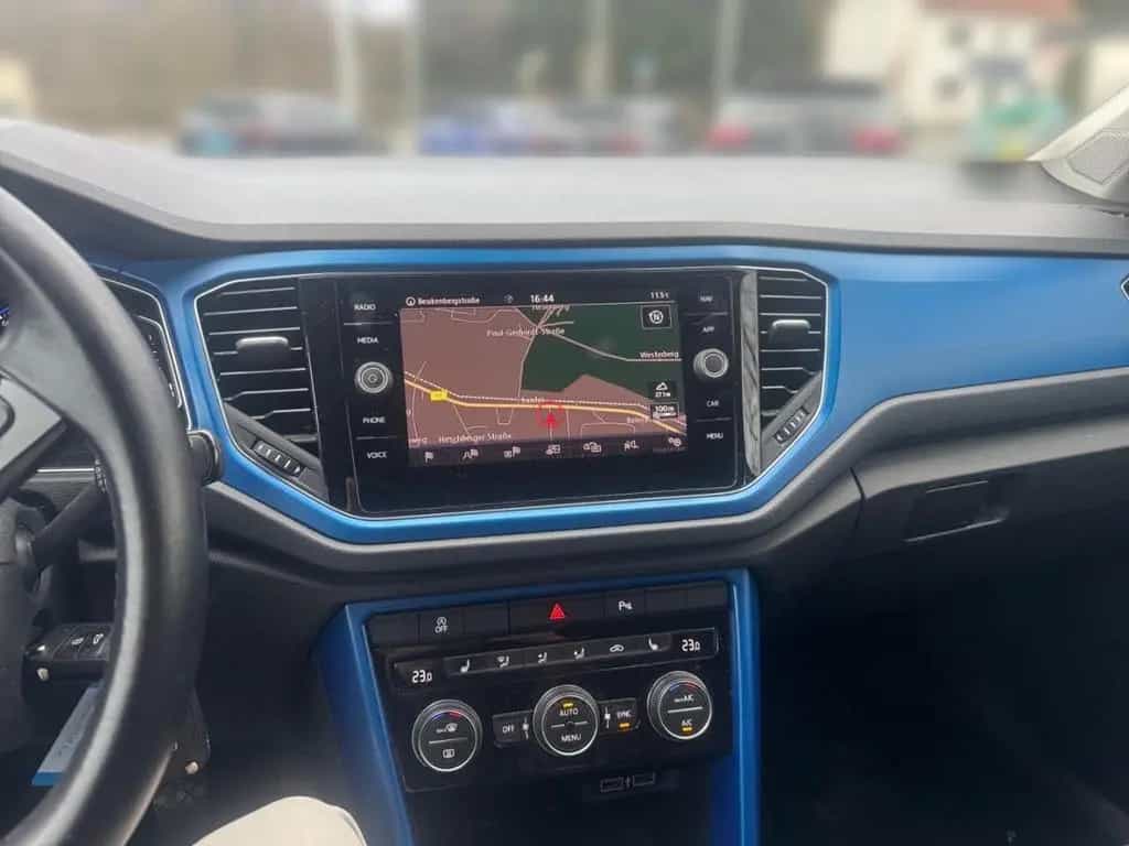 Volkswagen T-Roc Style 1.5 TSI Navi Climatronic Sitzheizung 04/2019-photo-19