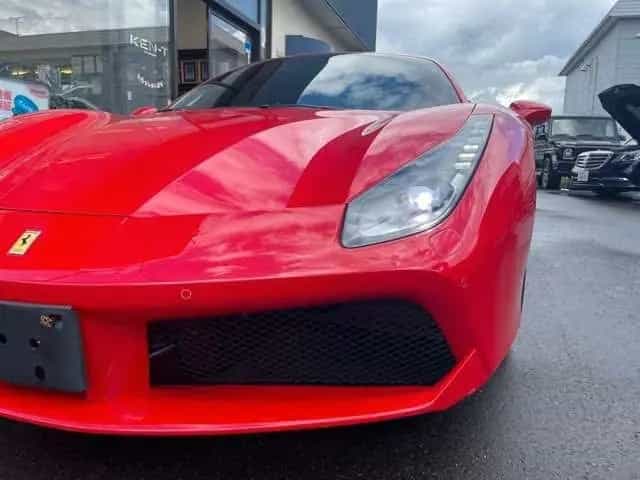 Ferrari 488 GTB F1 DCT 03/2016-photo-28