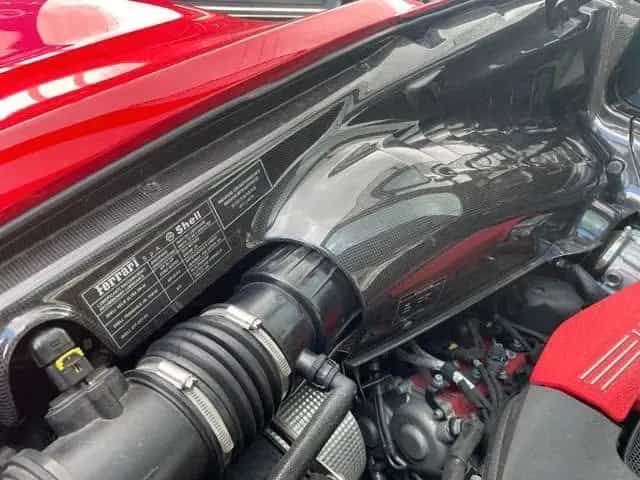 Ferrari 488 GTB F1 DCT 03/2016-photo-6