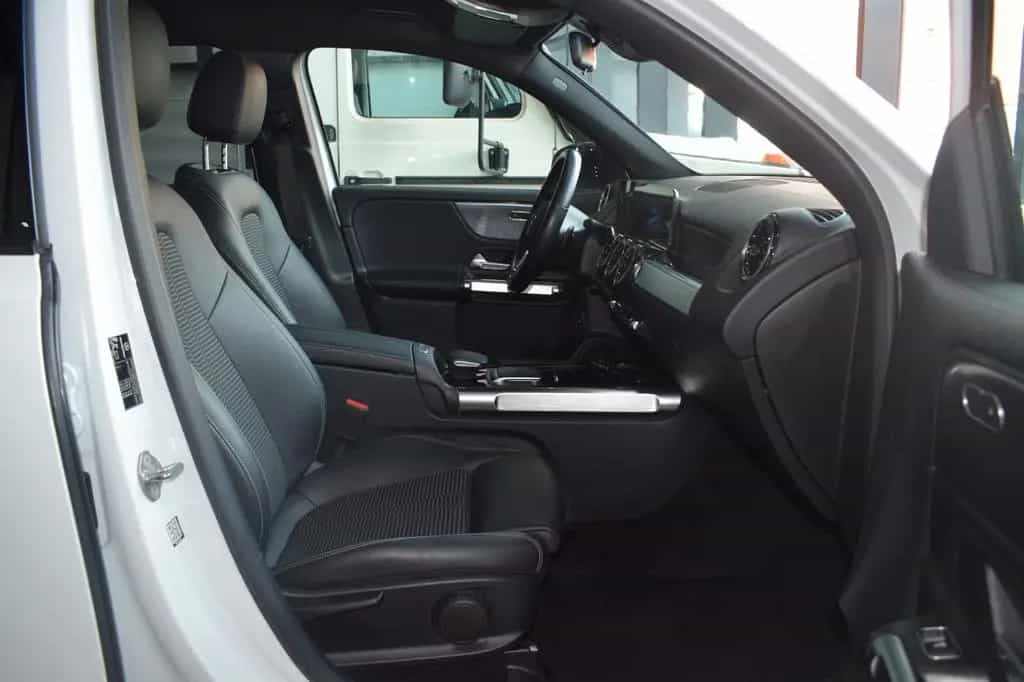 Mercedes-Benz GLB-Class 200 Progressive *AHK+Night-Paket+Kamera* 12/2021-photo-5