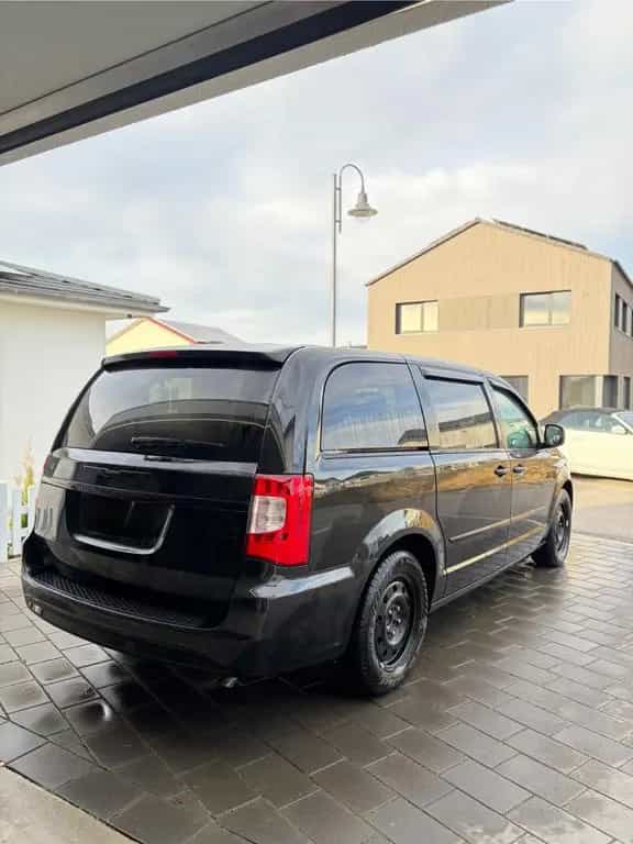 Chrysler Grand Voyager 3.6 V6 Black Edition 10/2014-photo-4