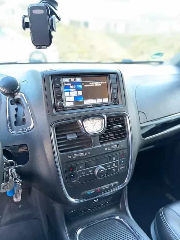 Chrysler Grand Voyager 3.6 V6 Black Edition 10/2014-photo-8