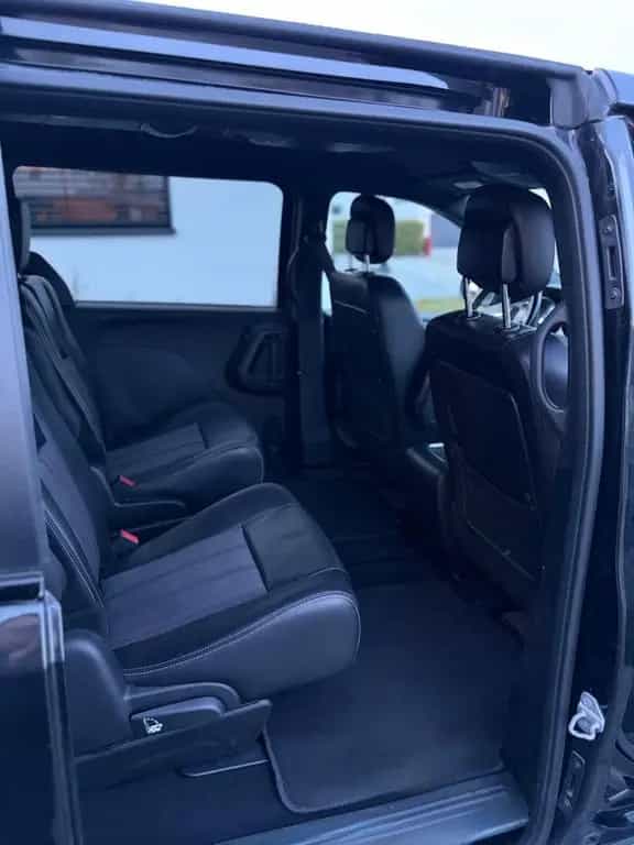 Chrysler Grand Voyager 3.6 V6 Black Edition 10/2014-photo-9
