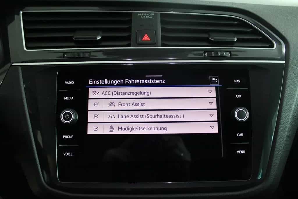 Volkswagen Tiguan Life 4Motion Standheizung*AHK 03/2021-photo-25