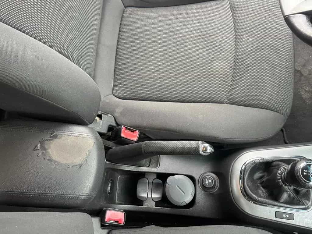 Chevrolet Cruze 1.8 LT | TÜV 2027 | ZAHNRI... 02/2012-photo-11