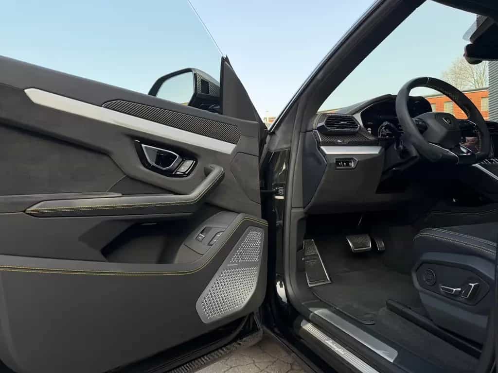 Lamborghini Urus 4.0 V8 Autom. 04/2020-photo-29