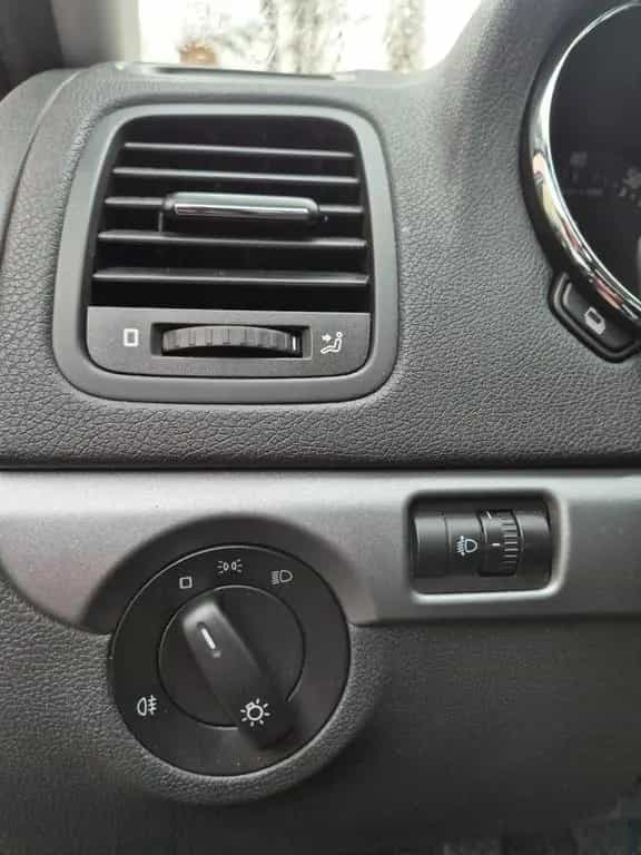 Skoda Yeti Active -- 1.HAND -- PDC -- SITZHEIZUNG -- 04/2015-photo-13