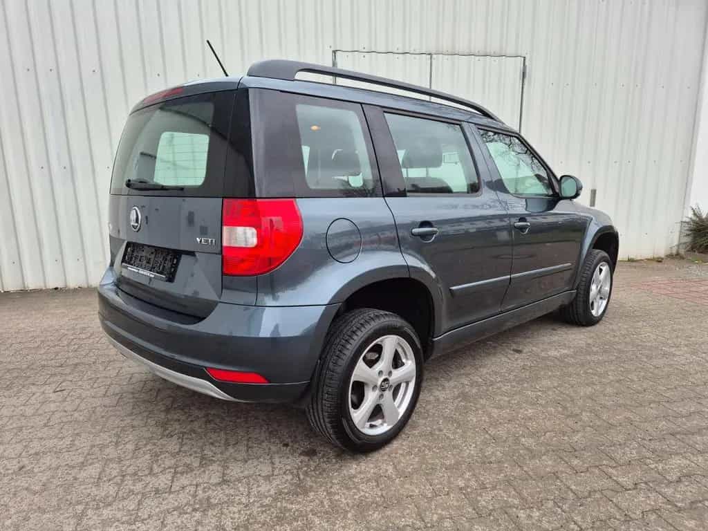 Skoda Yeti Active -- 1.HAND -- PDC -- SITZHEIZUNG -- 04/2015-photo-4