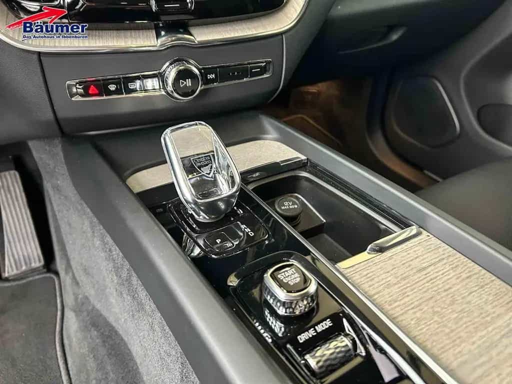 Volvo XC60 B4 Inscription AWD Mild-Hybrid Geartronic 12/2020-photo-23