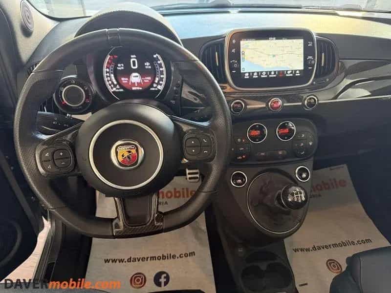 Abarth 695 695 1.4 Turbo T-Jet Rivale Special Ed 02/2018-photo-12