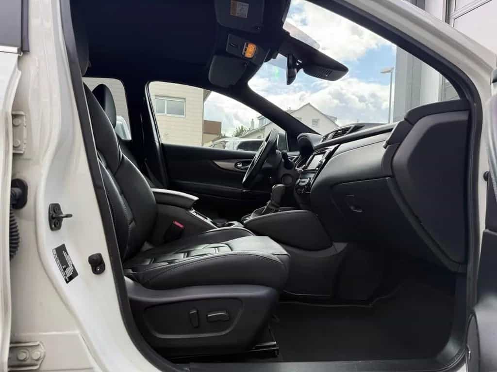 Nissan Qashqai 1.3 DIG-T 117 kW Tekna + 4x2 05/2019-photo-11