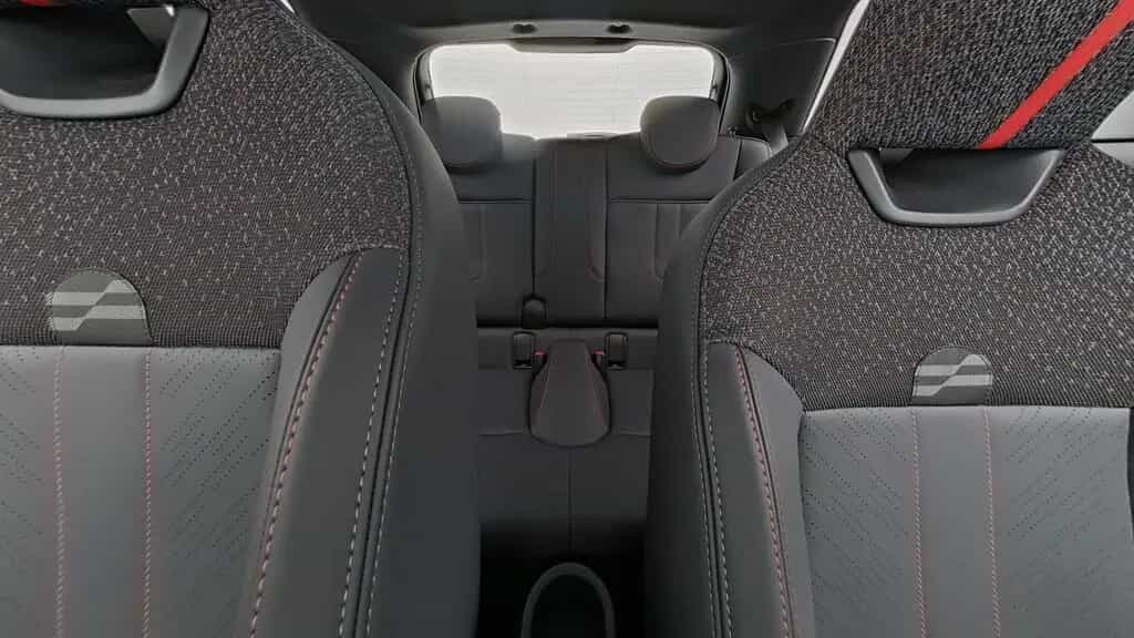 MINI Cooper S 03/2025-photo-13