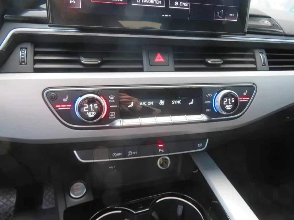 Audi A4 AVANT 35TDI S-TRON ADVANCED LED STANDHEIZUNG 10/2020-photo-21