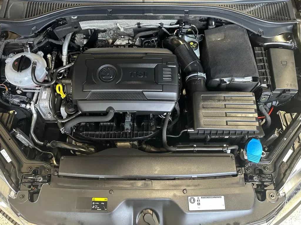 Skoda Superb 1.8 TSI DSG Laurin Klement Bi-XENON|AHK|L 06/2016-photo-25