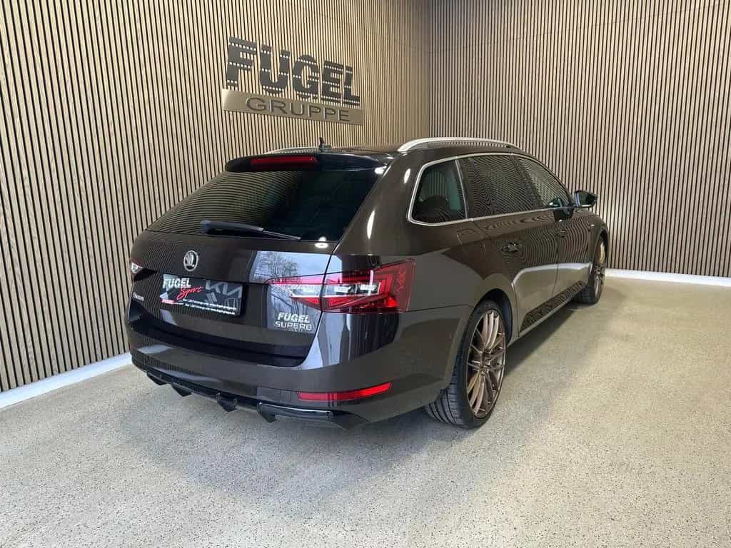 Skoda Superb 1.8 TSI DSG Laurin Klement Bi-XENON|AHK|L 06/2016-photo-3