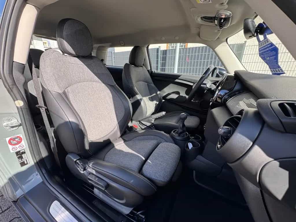 MINI Cooper 1.5*1HD*3-TRG*NAVI*LED*KLIMA*CARBON*6-GAN 02/2017-photo-37
